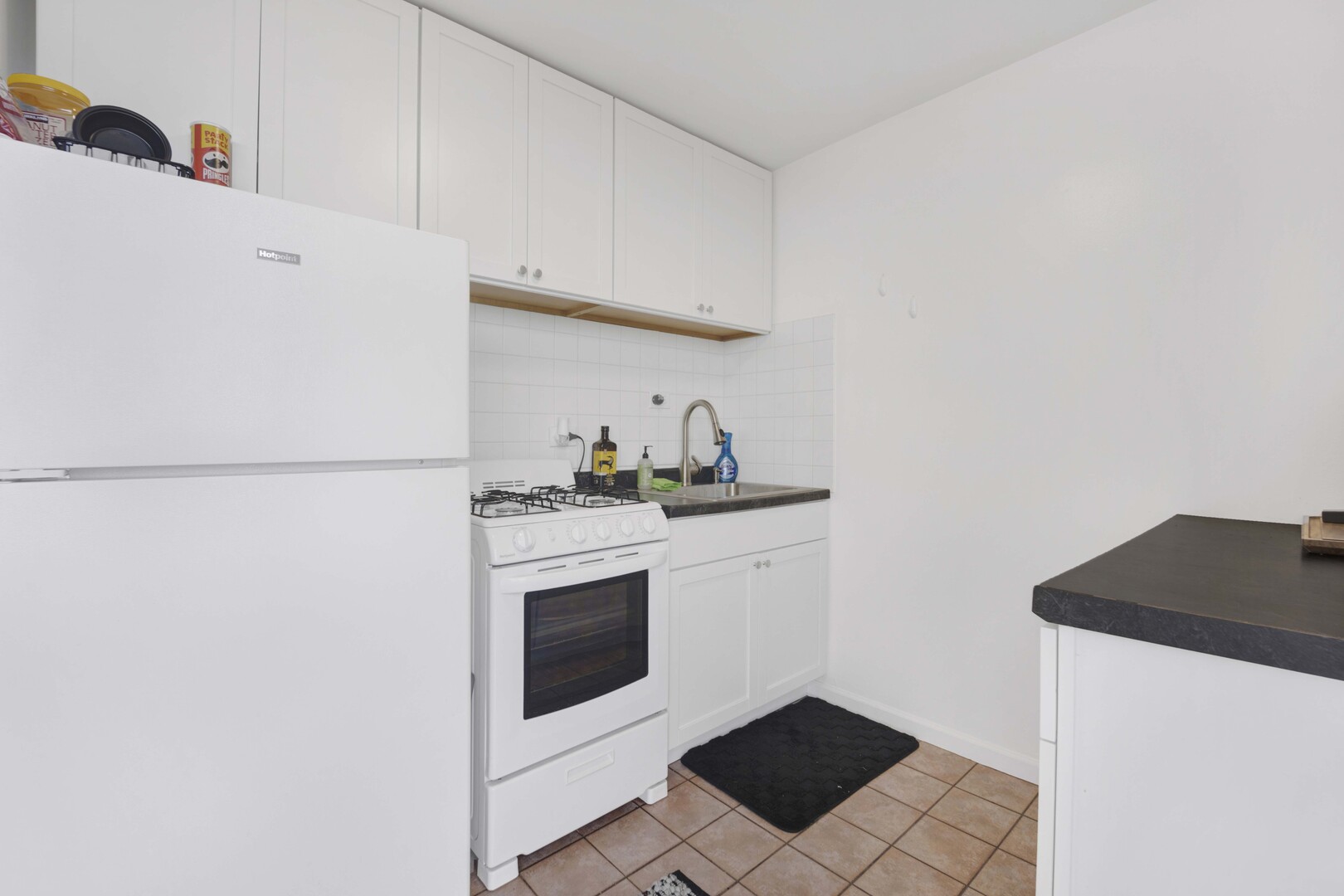 1555 N Dearborn Parkway #8C, Chicago, IL 60610