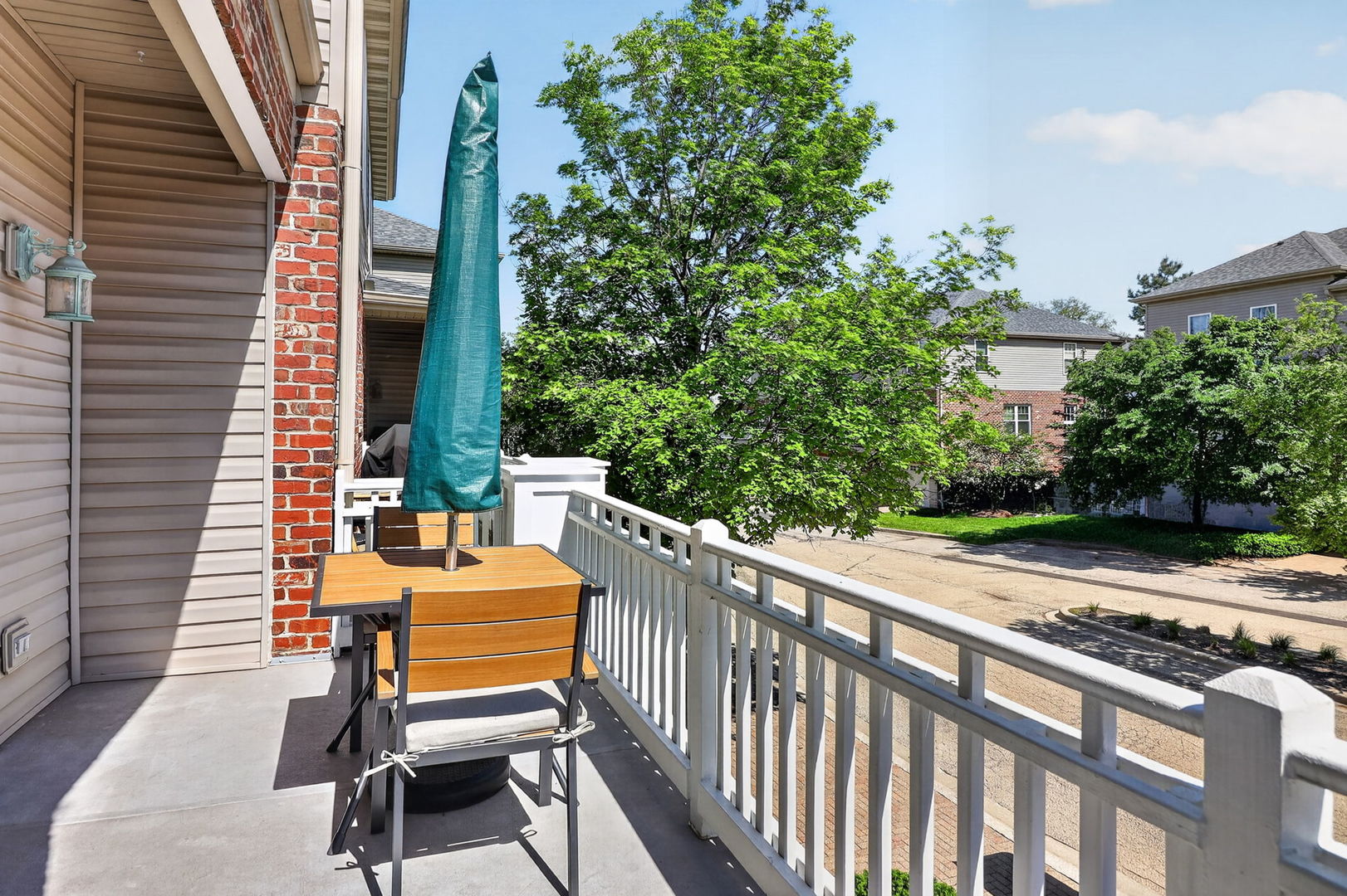 6035 River Bend Drive, Lisle, IL 60532