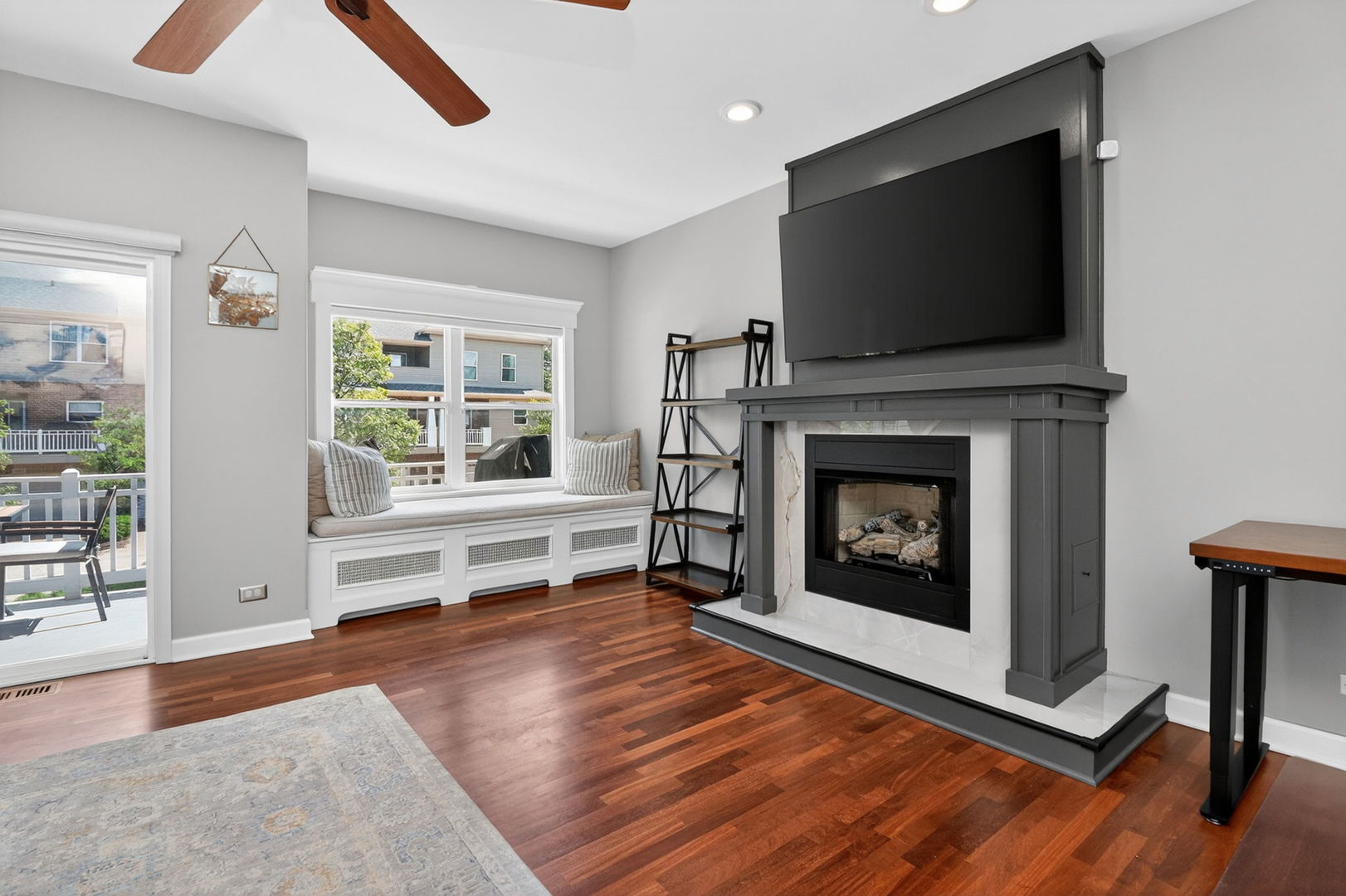 6035 River Bend Drive, Lisle, IL 60532