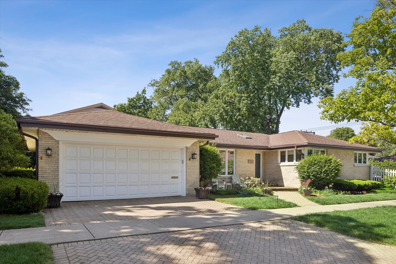 116 E Adams Street, Elmhurst, IL 60126