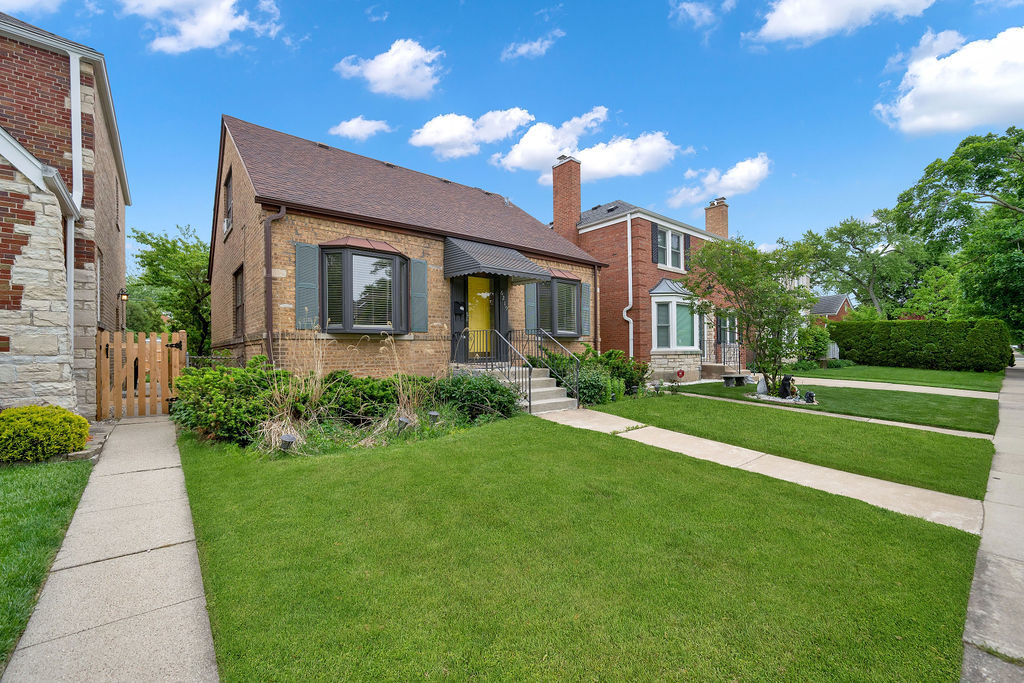 6219 N Lenox Avenue, Chicago, IL 60646
