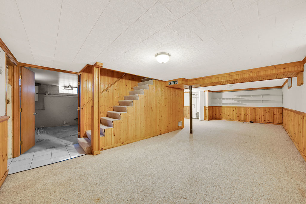 6219 N Lenox Avenue, Chicago, IL 60646
