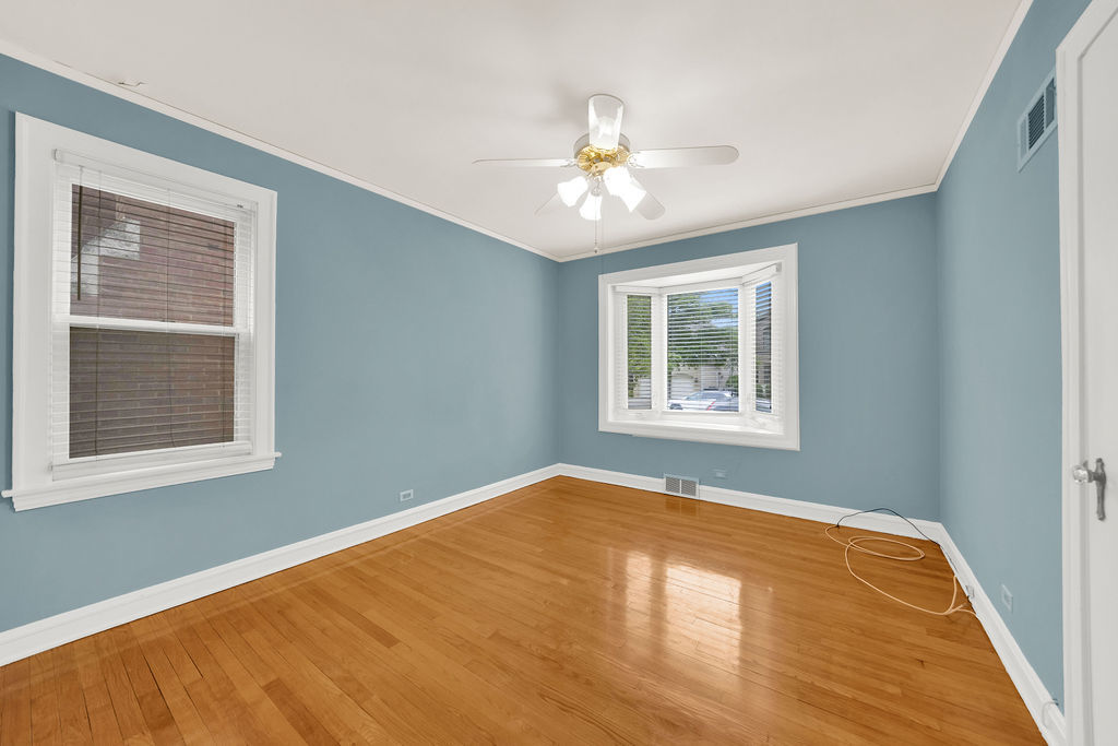 6219 N Lenox Avenue, Chicago, IL 60646