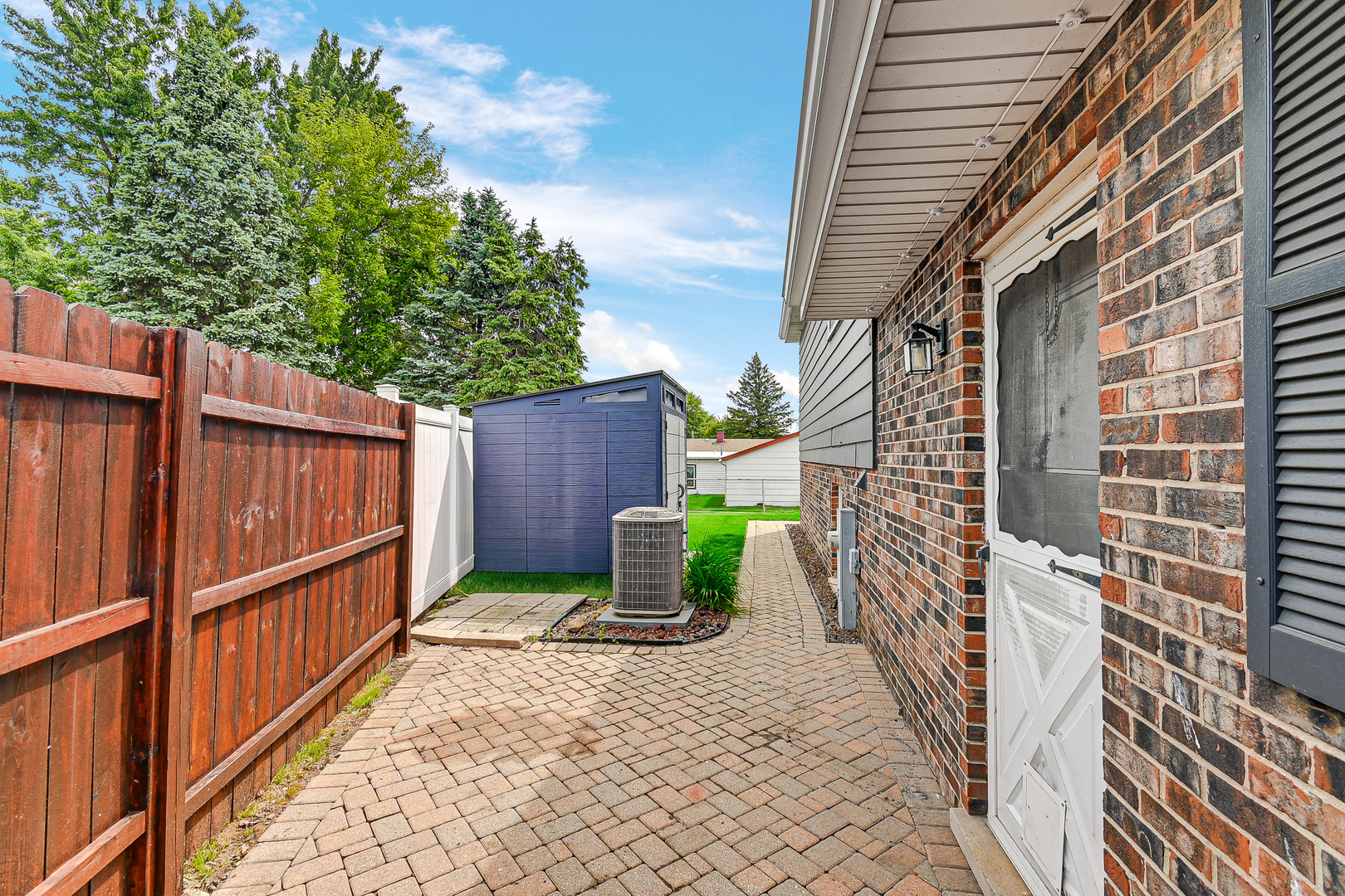 13109 Linder Avenue, Crestwood, IL 60418
