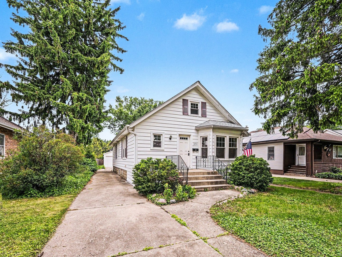 1094 Walter Avenue, Des Plaines, IL 60016