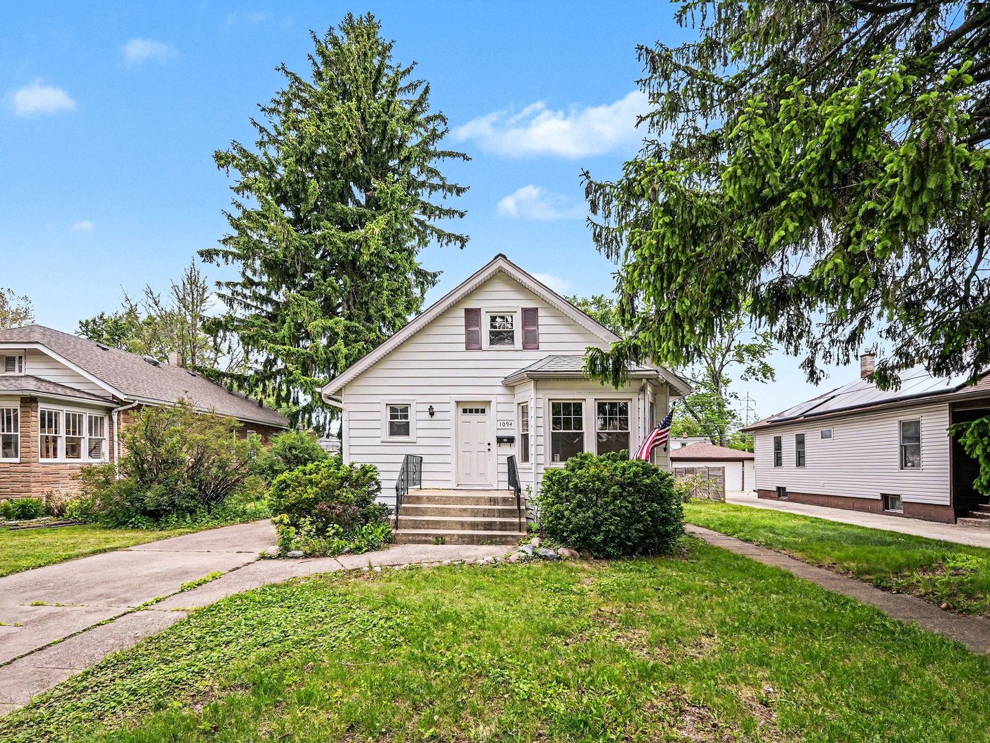 1094 Walter Avenue, Des Plaines, IL 60016