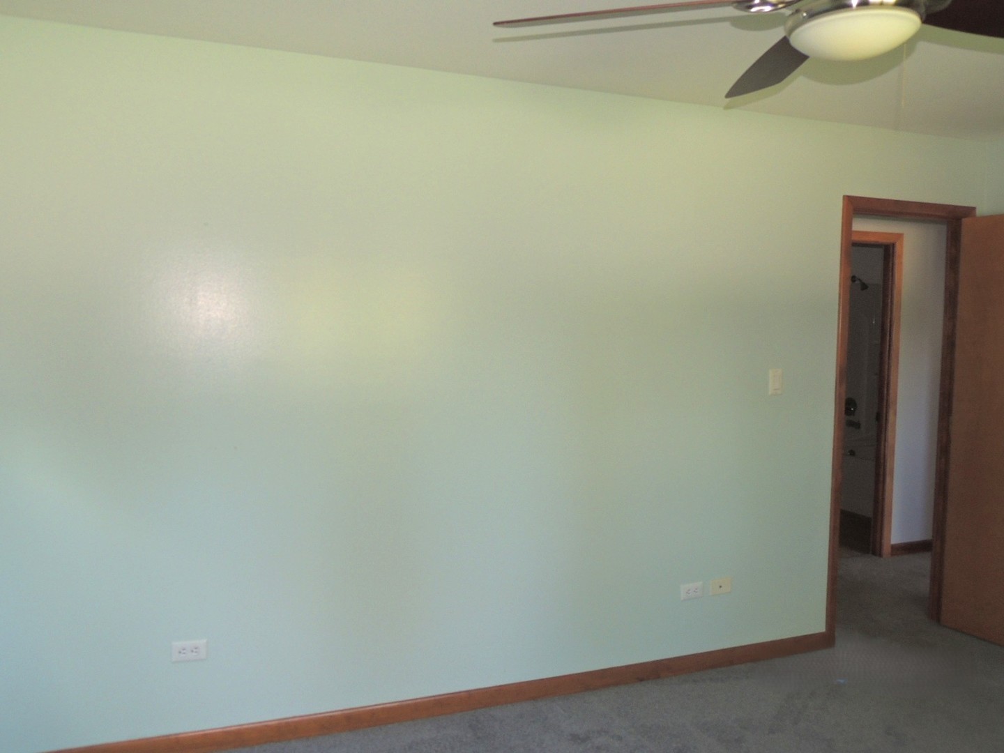 7706 WARWICK Avenue, Darien, IL 60561
