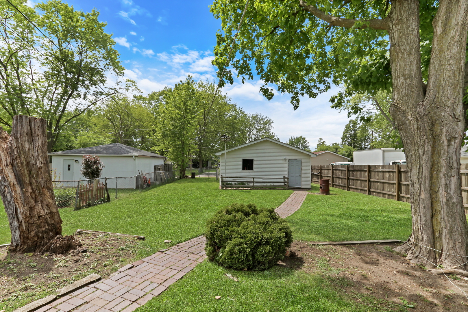 1910 Gabriel Avenue, Zion, IL 60099