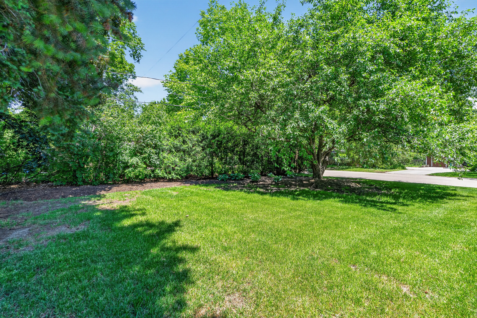69 Central Avenue, Aurora, IL 60506