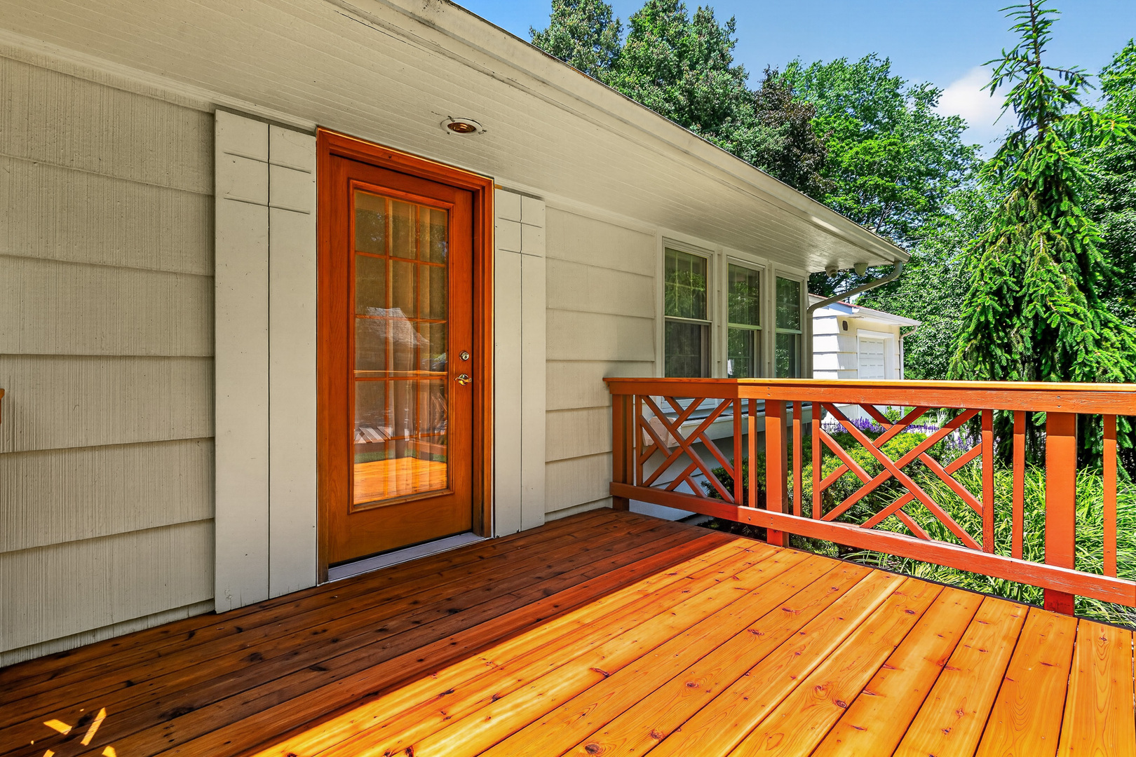69 Central Avenue, Aurora, IL 60506
