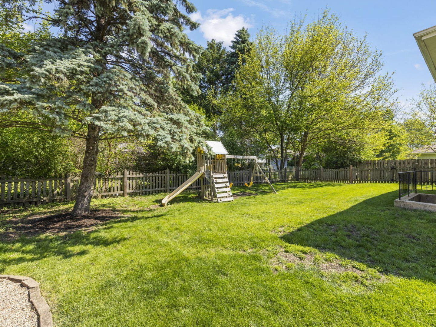 205 Terrance Drive, Naperville, IL 60565