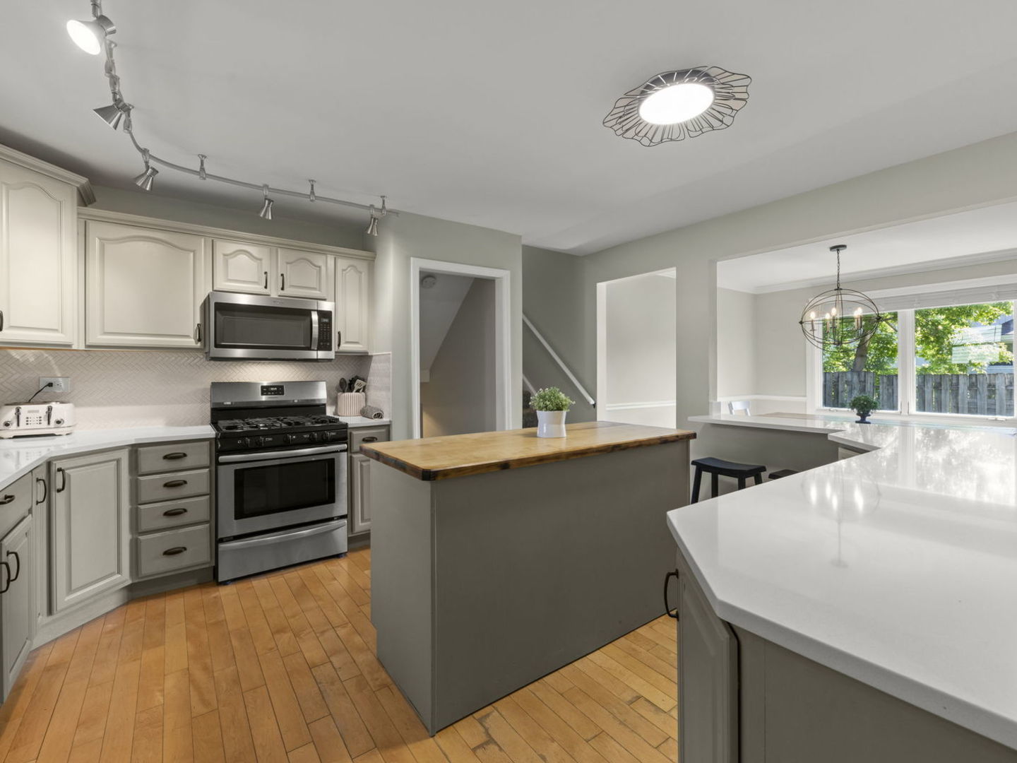 205 Terrance Drive, Naperville, IL 60565