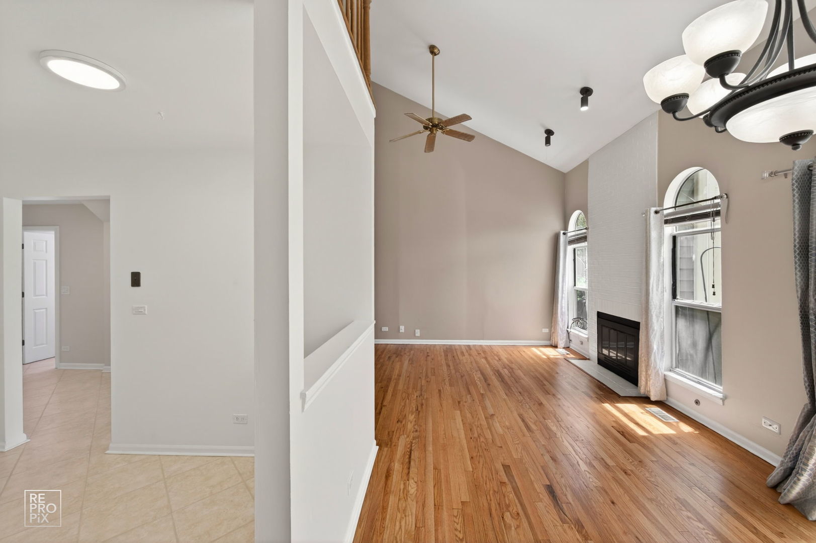 1008 Rockport Drive #1008, Carol Stream, IL 60188