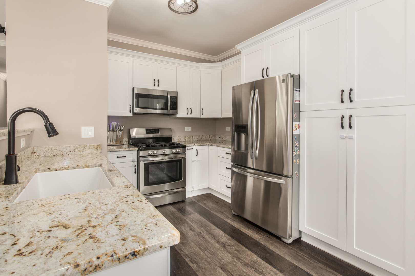 1920 Golden Gate Lane #1920, Naperville, IL 60563