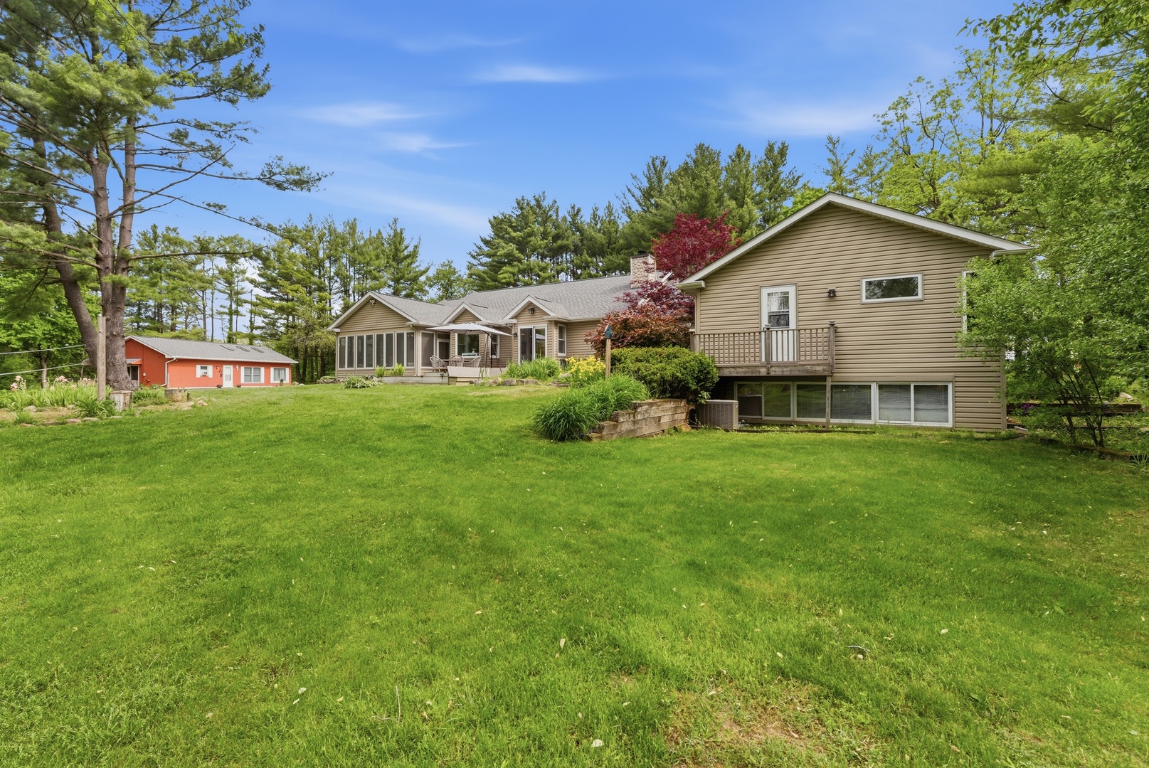 14103 Westwood Trail, Woodstock, IL 60098