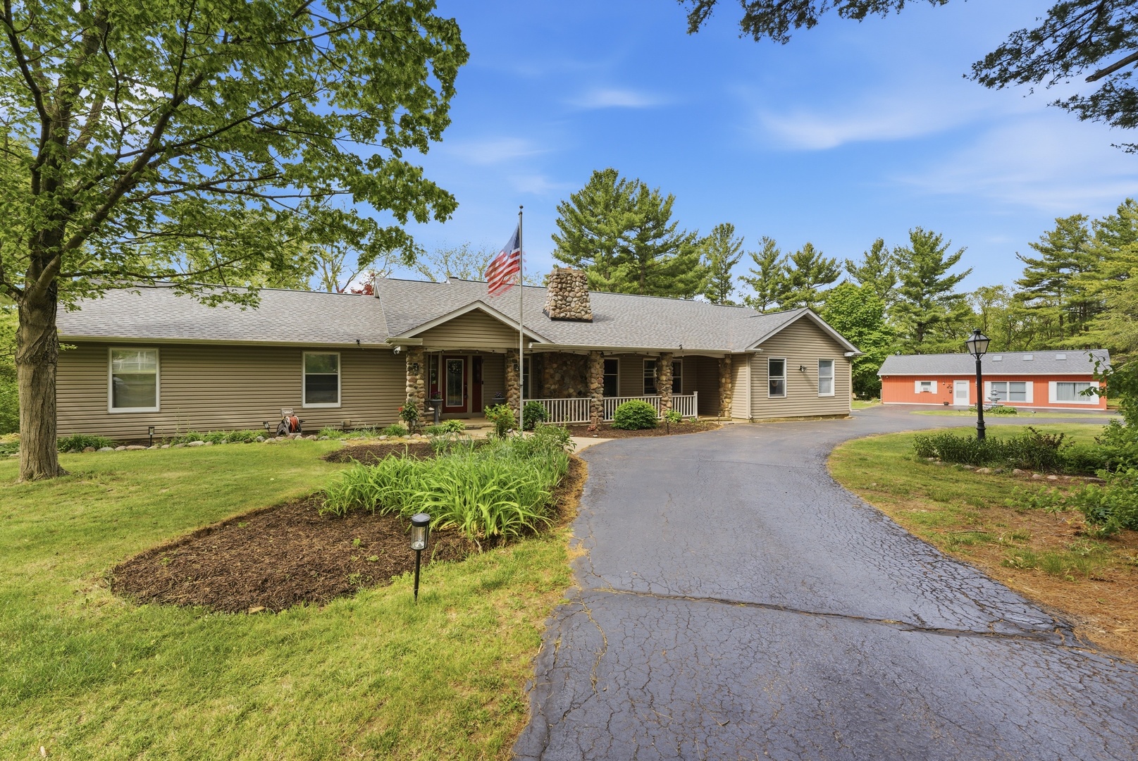 14103 Westwood Trail, Woodstock, IL 60098