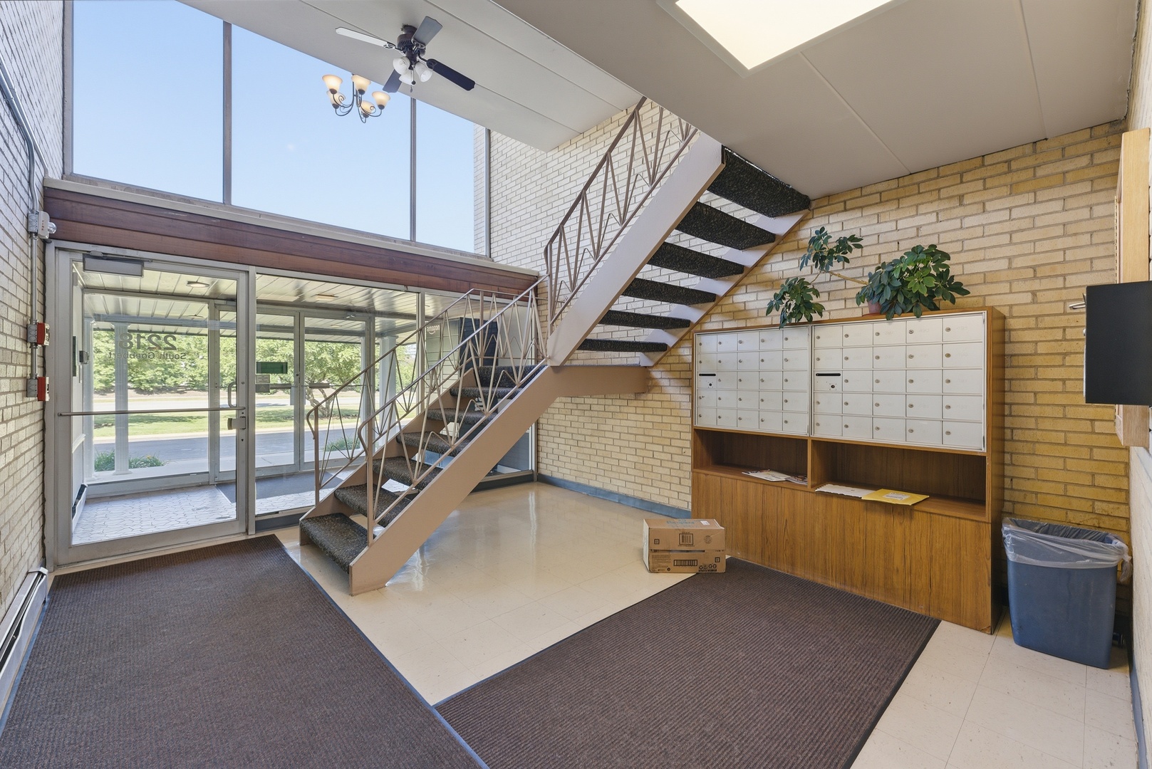2218 S Goebbert Road #496, Arlington Heights, IL 60005