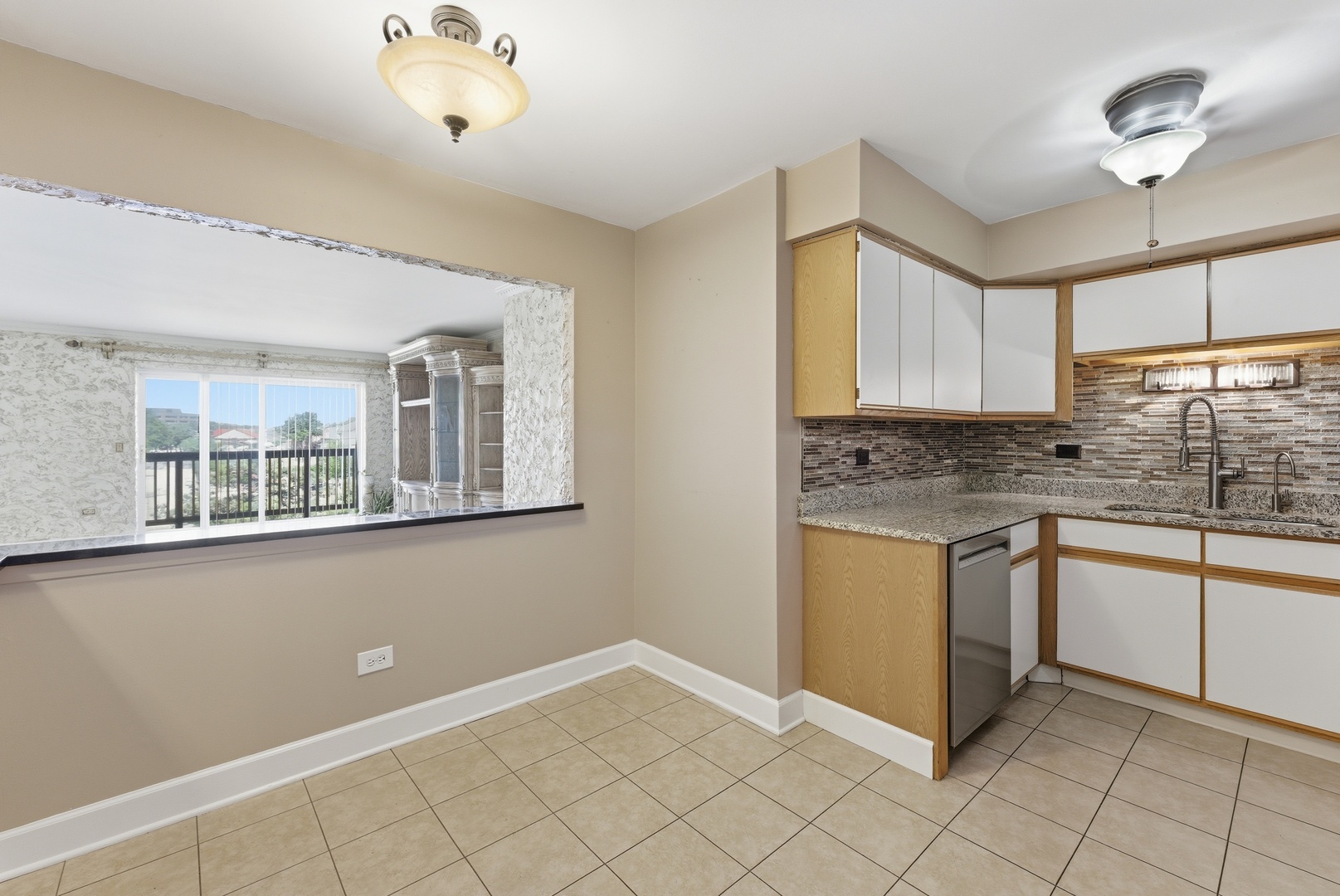 2218 S Goebbert Road #496, Arlington Heights, IL 60005