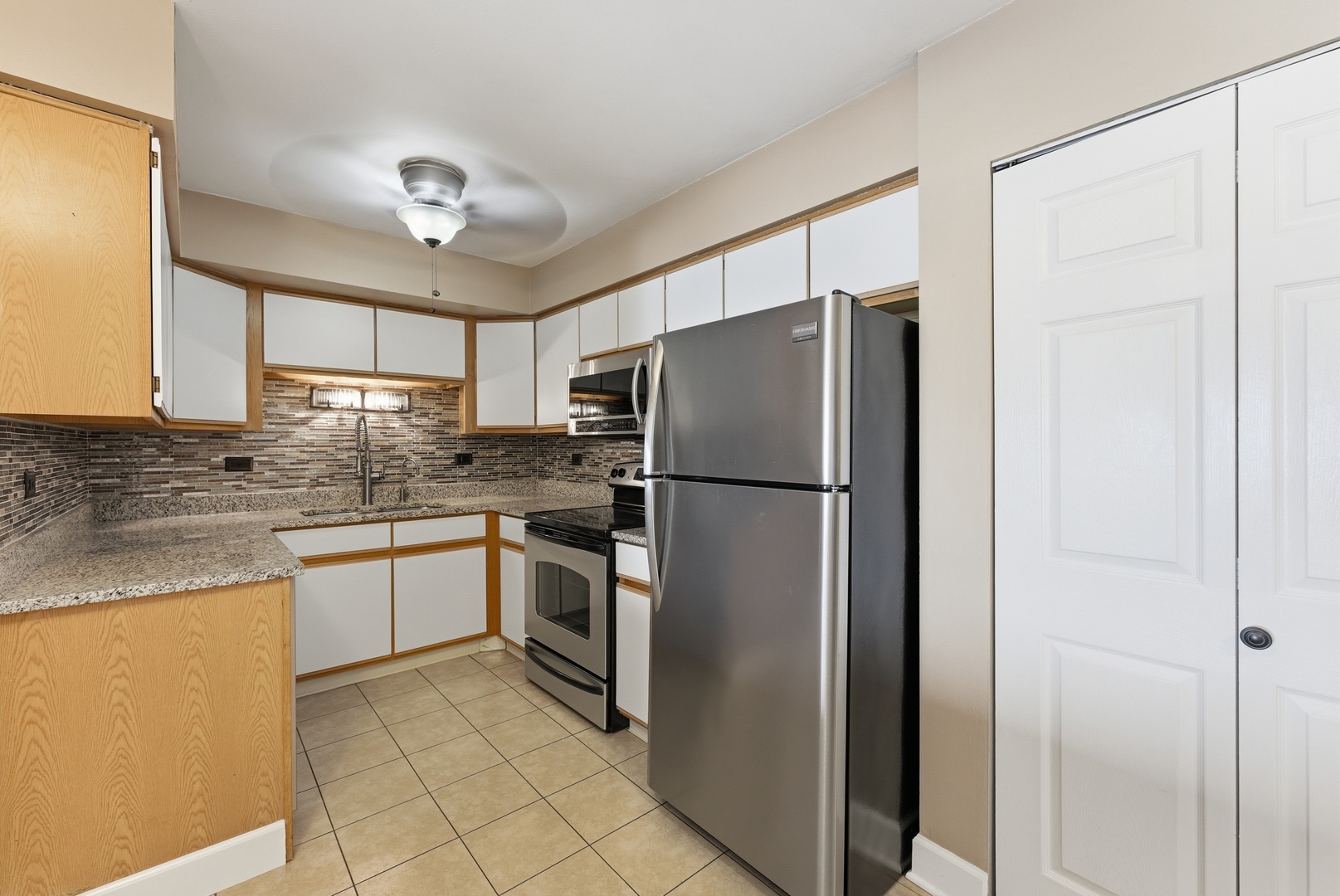 2218 S Goebbert Road #496, Arlington Heights, IL 60005