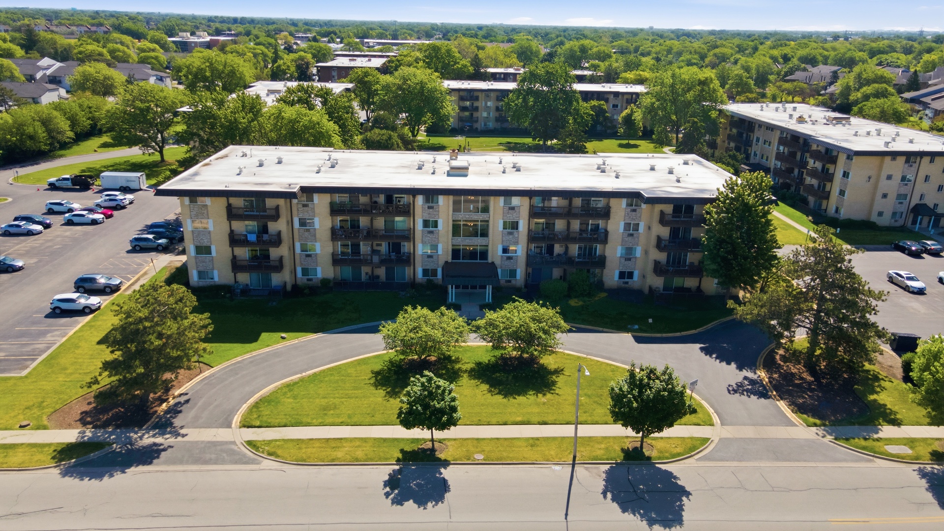 2218 S Goebbert Road #496, Arlington Heights, IL 60005