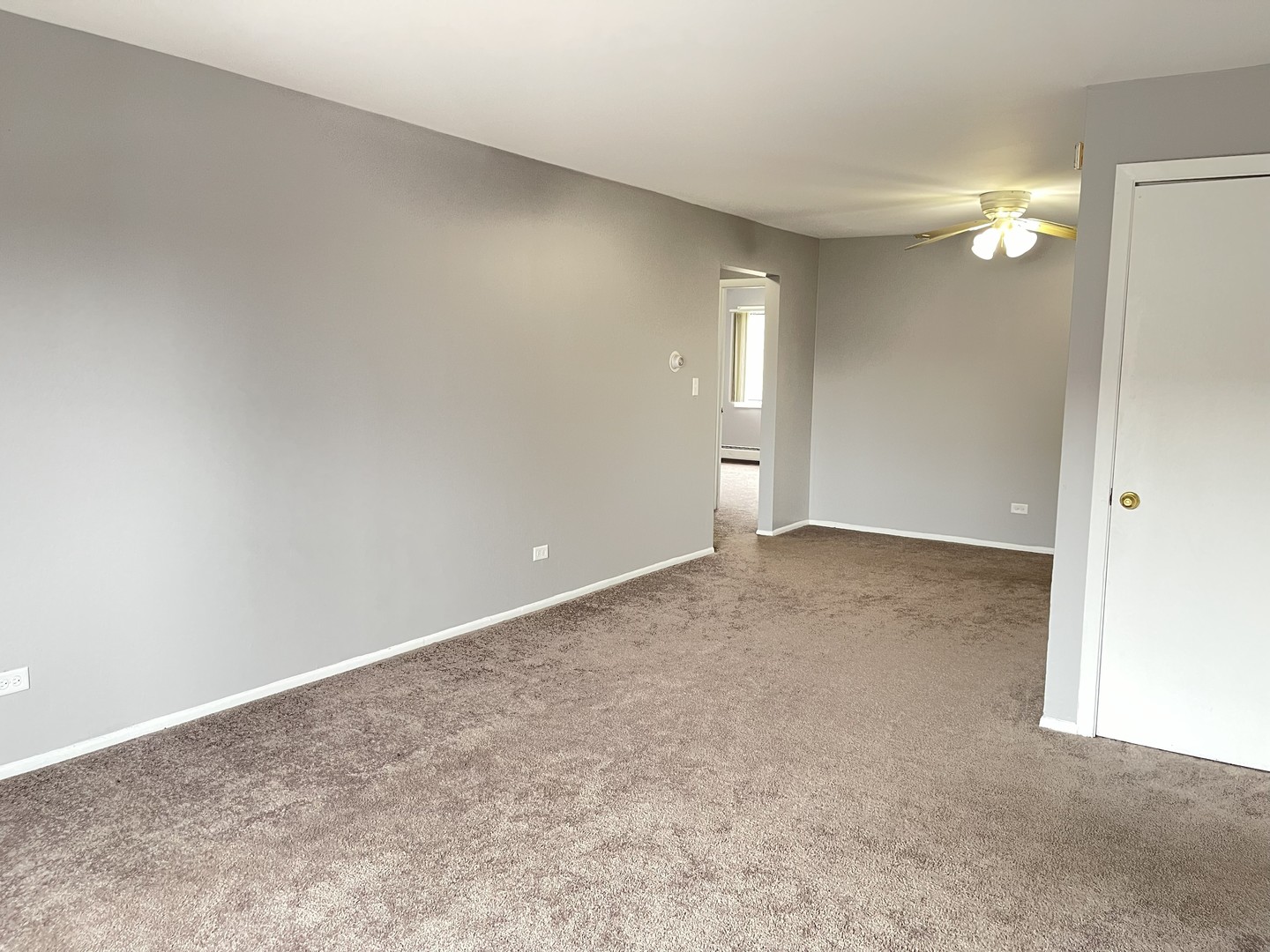 535 Brookside Drive #A, Westmont, IL 60559
