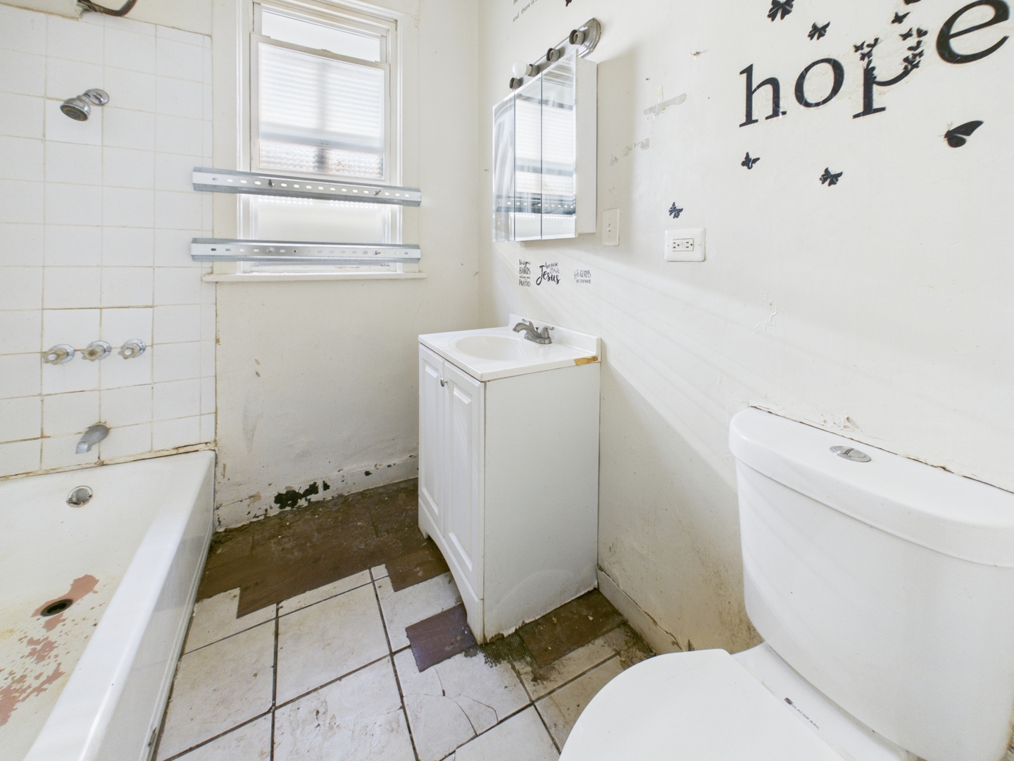 1327 W 72nd Place, Chicago, IL 60636