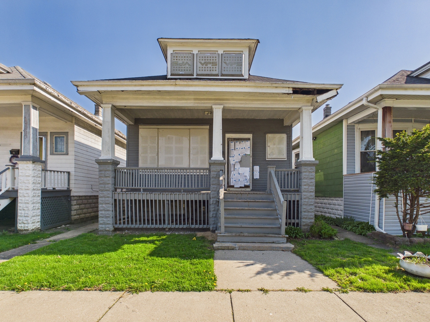 1327 W 72nd Place, Chicago, IL 60636