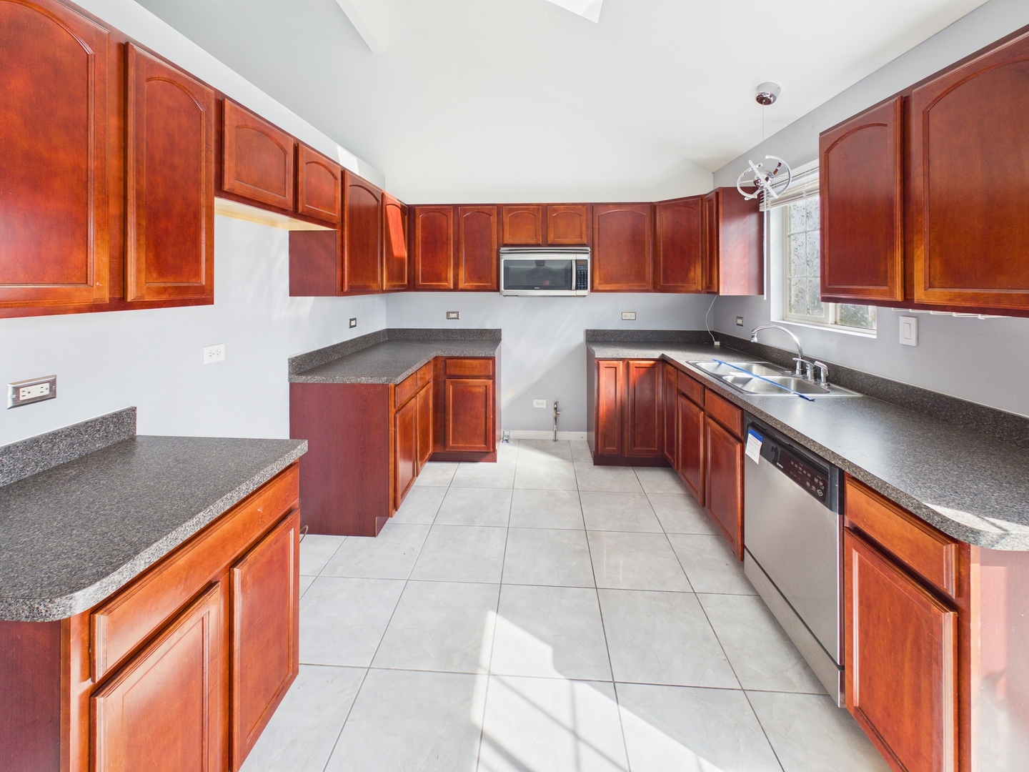 695 Cassandra Lane, University Park, IL 60484