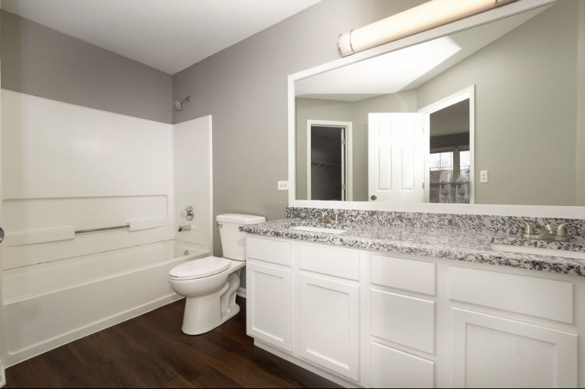 4036 Blackstone Drive #4036, Aurora, IL 60504