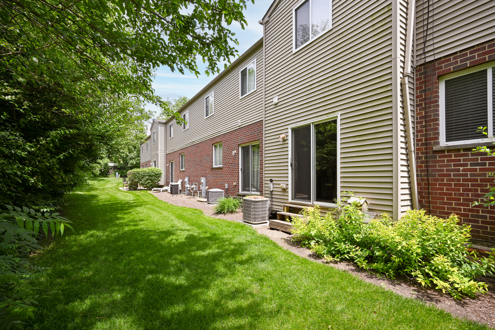 16623 Willow Walk Drive, Lockport, IL 60441