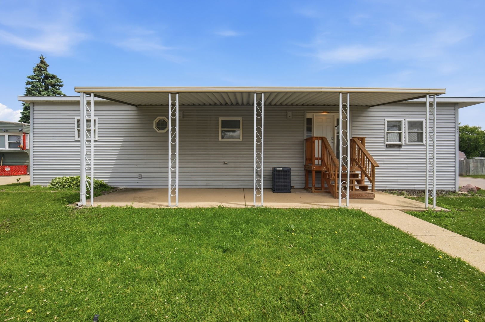 165 Hansom Drive, Wheeling, IL 60090