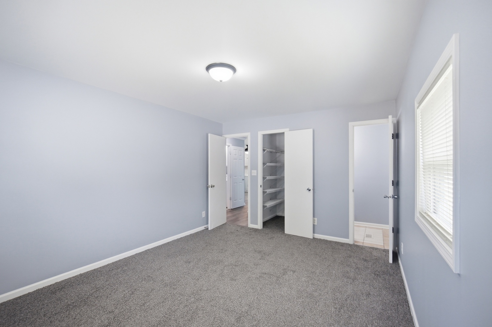 165 Hansom Drive, Wheeling, IL 60090