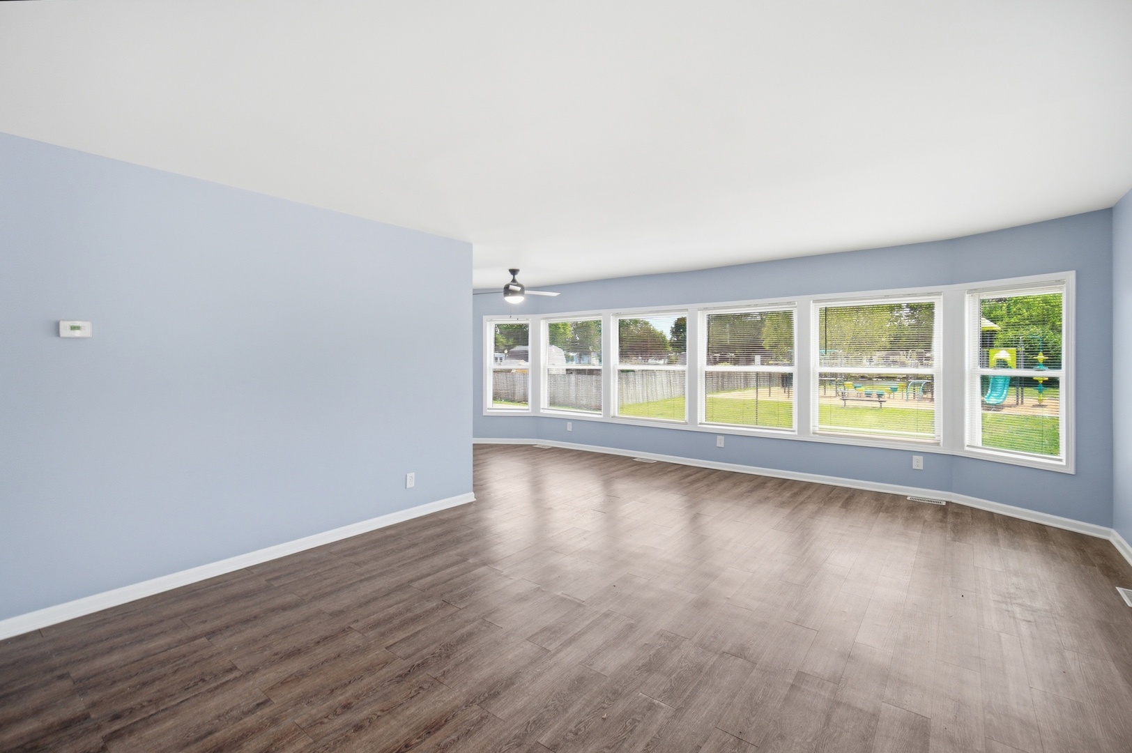 165 Hansom Drive, Wheeling, IL 60090
