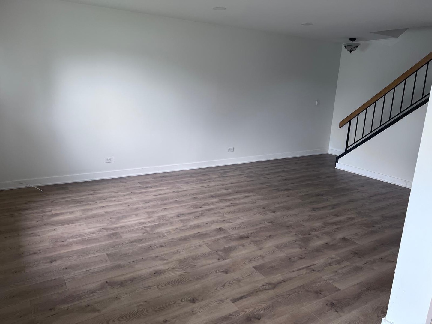 305 Northwestern Court #B, Bloomingdale, IL 60108