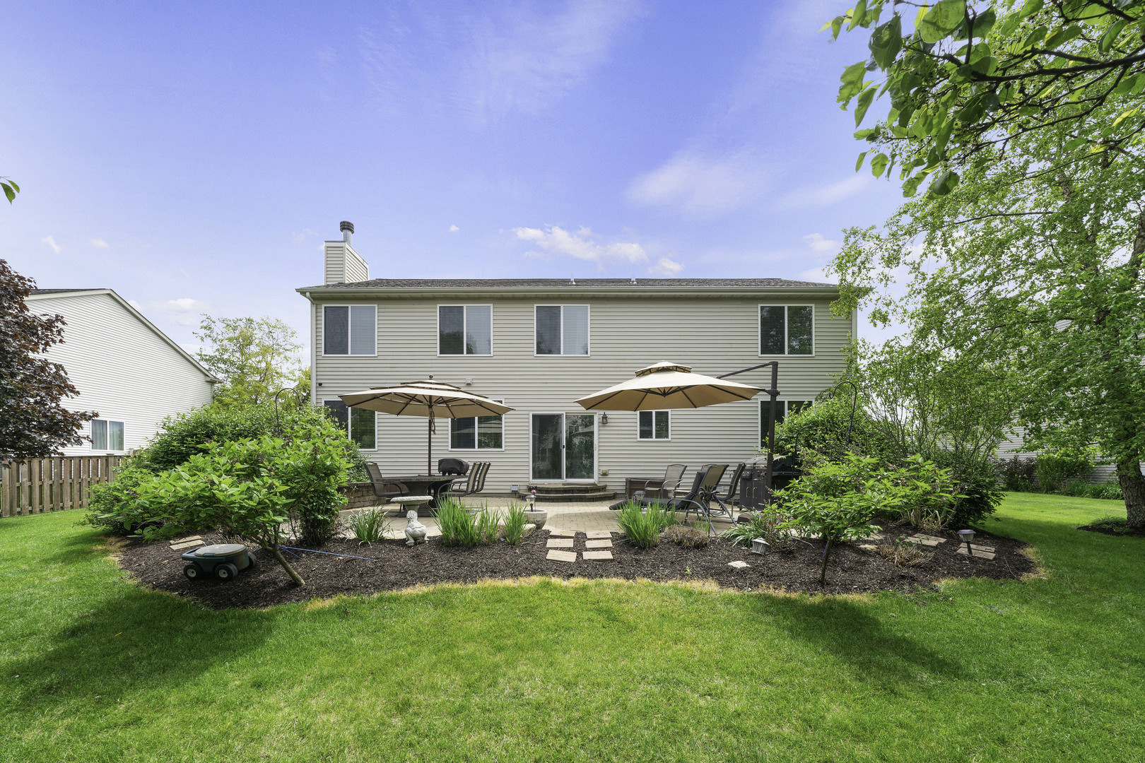 853 Prairie Crossing Drive, Yorkville, IL 60560