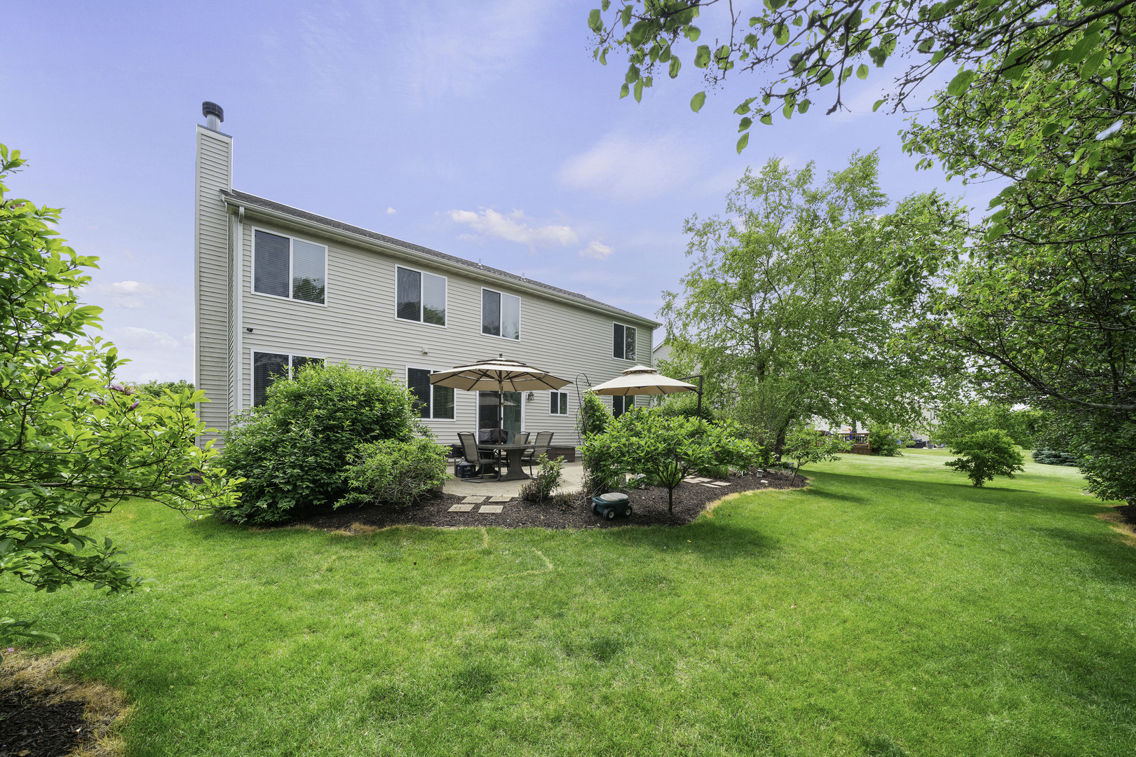 853 Prairie Crossing Drive, Yorkville, IL 60560