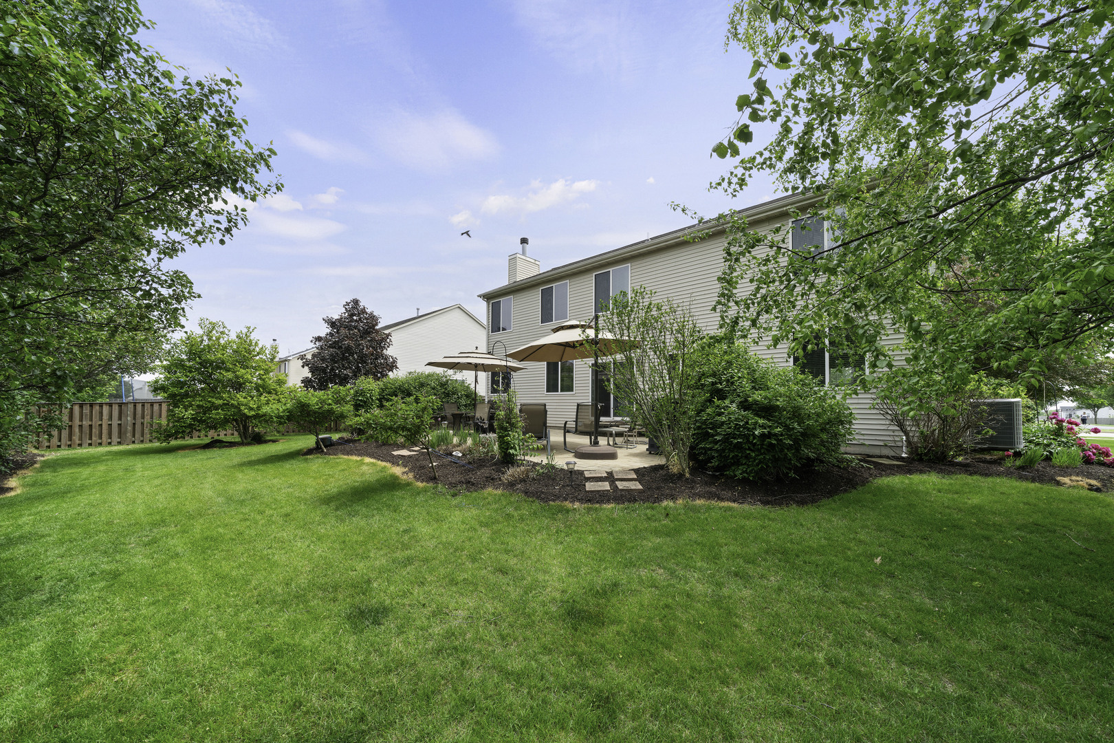853 Prairie Crossing Drive, Yorkville, IL 60560