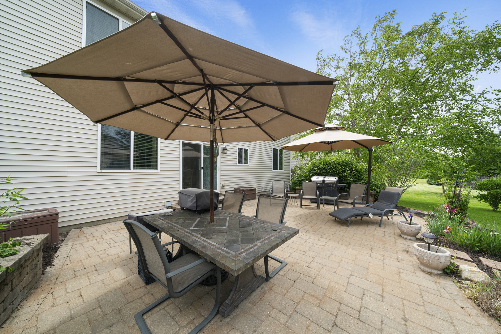 853 Prairie Crossing Drive, Yorkville, IL 60560
