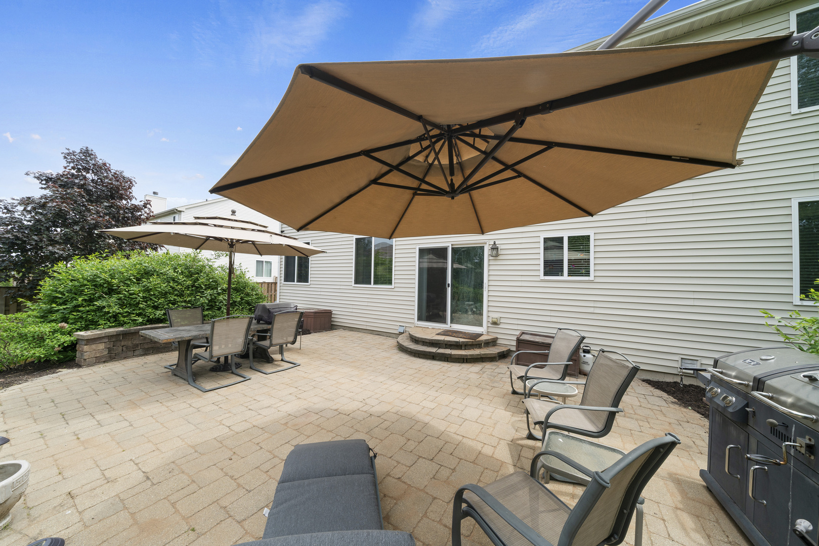 853 Prairie Crossing Drive, Yorkville, IL 60560