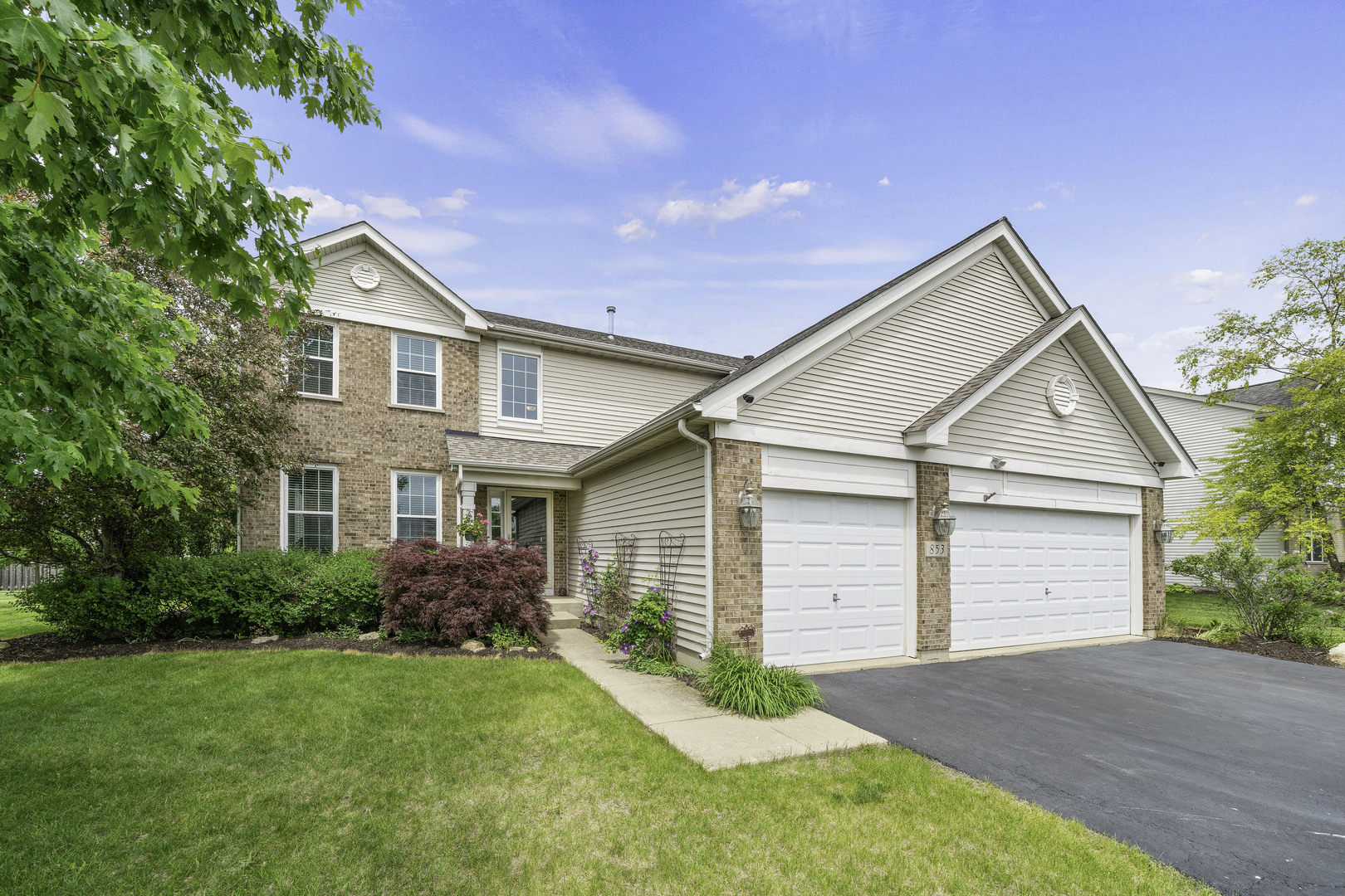 853 Prairie Crossing Drive, Yorkville, IL 60560