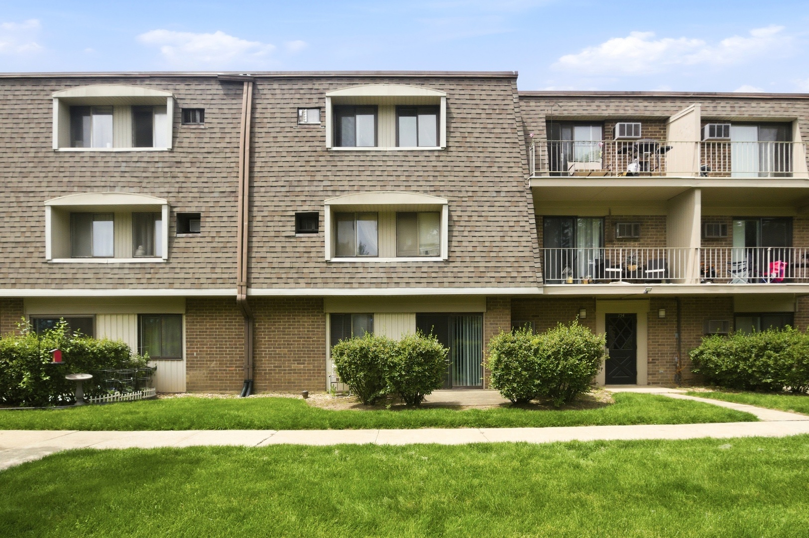 154 E Bailey Road #D, Naperville, IL 60565