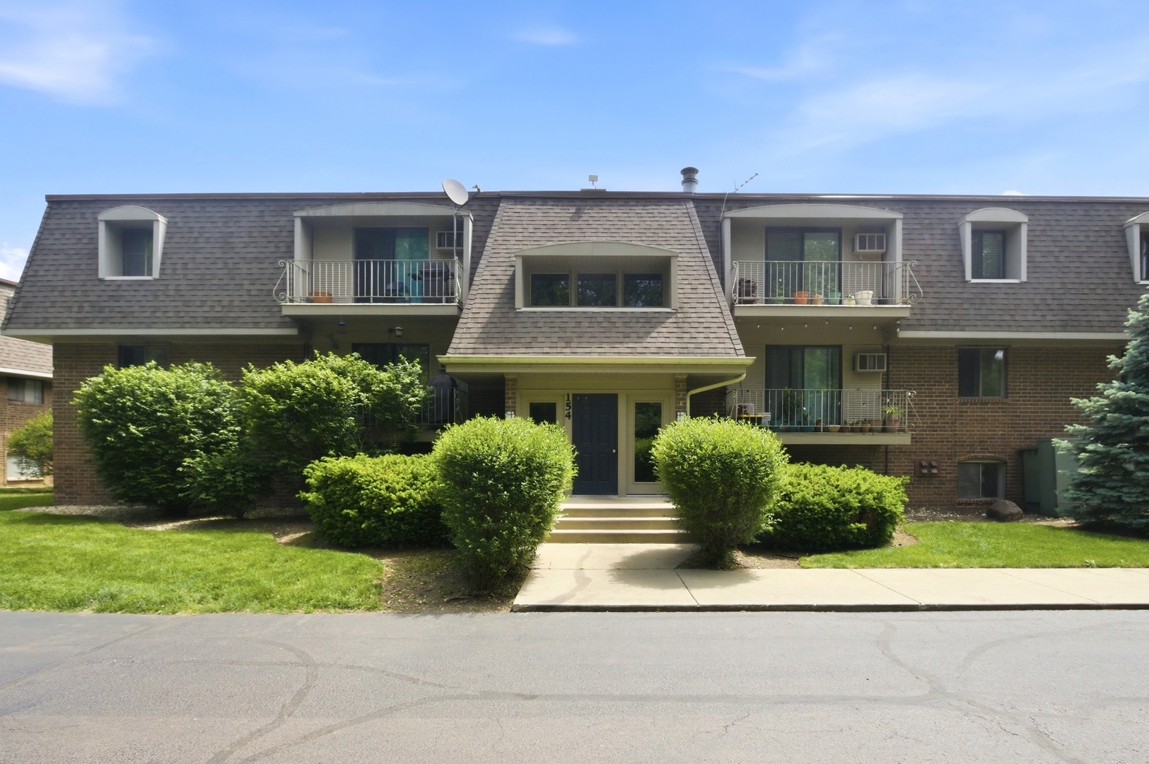 154 E Bailey Road #D, Naperville, IL 60565