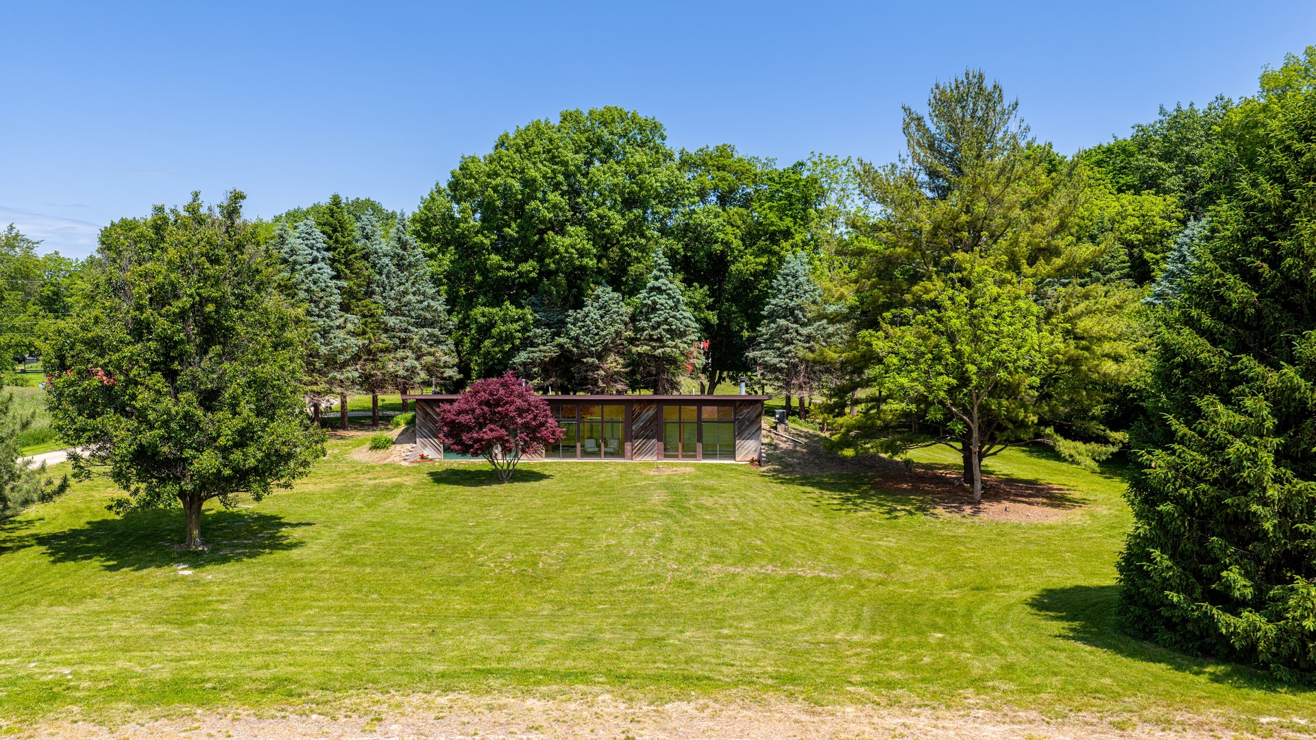8076 White Oak Road, Magnolia, IL 61336