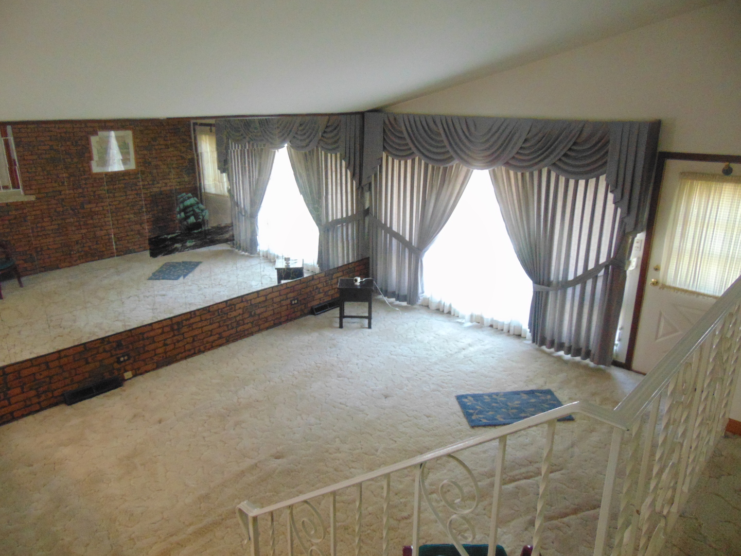 2202 Saint Francis Avenue, Joliet, IL 60436