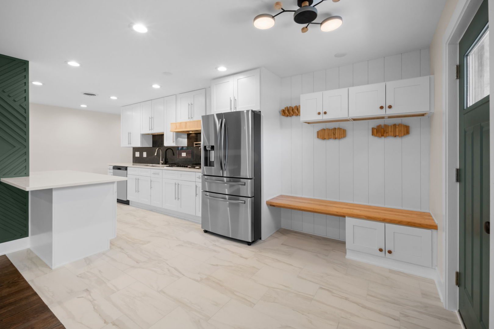 515 E 168th Place, South Holland, IL 60473