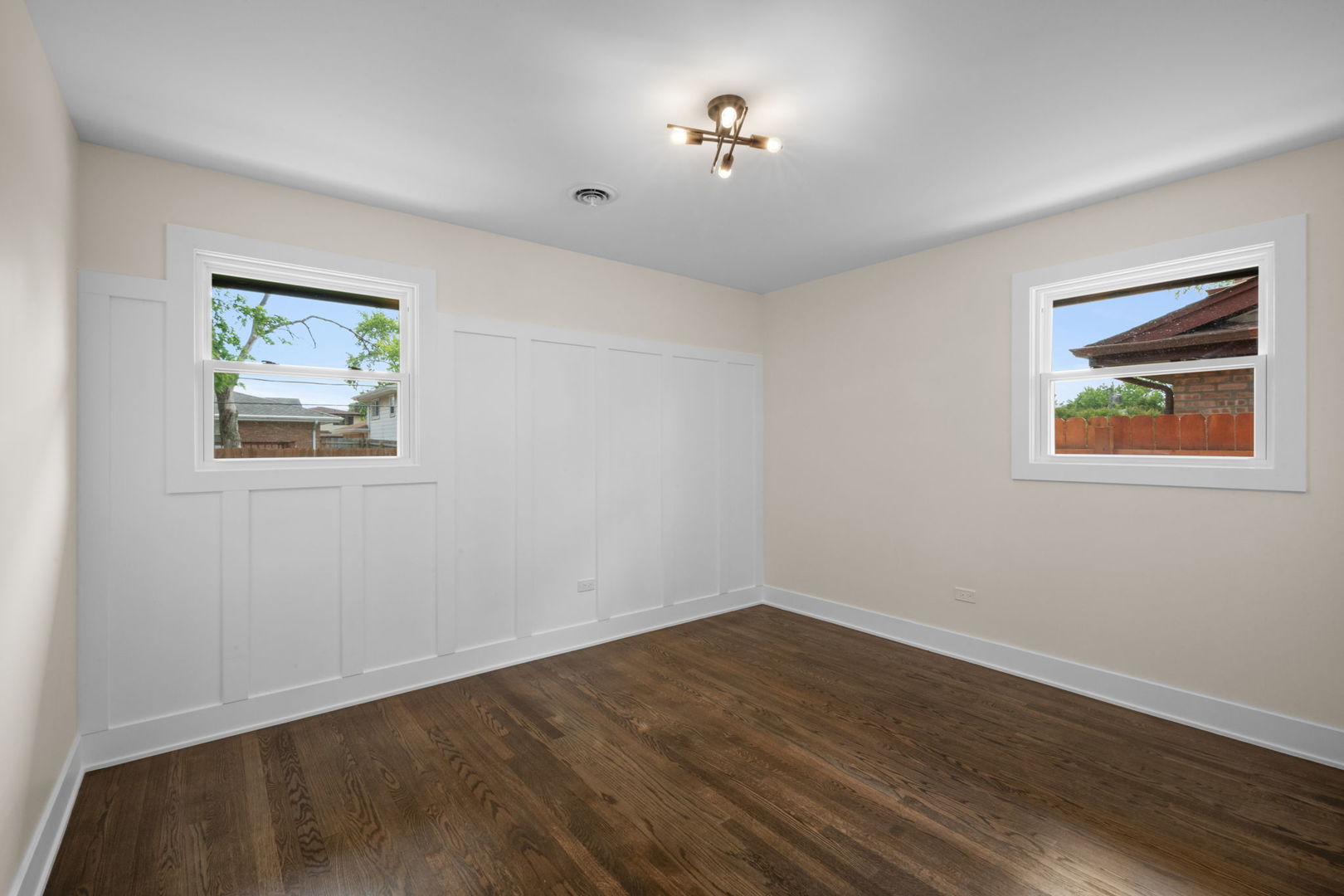 515 E 168th Place, South Holland, IL 60473