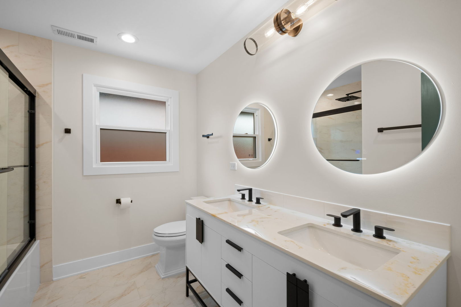 515 E 168th Place, South Holland, IL 60473