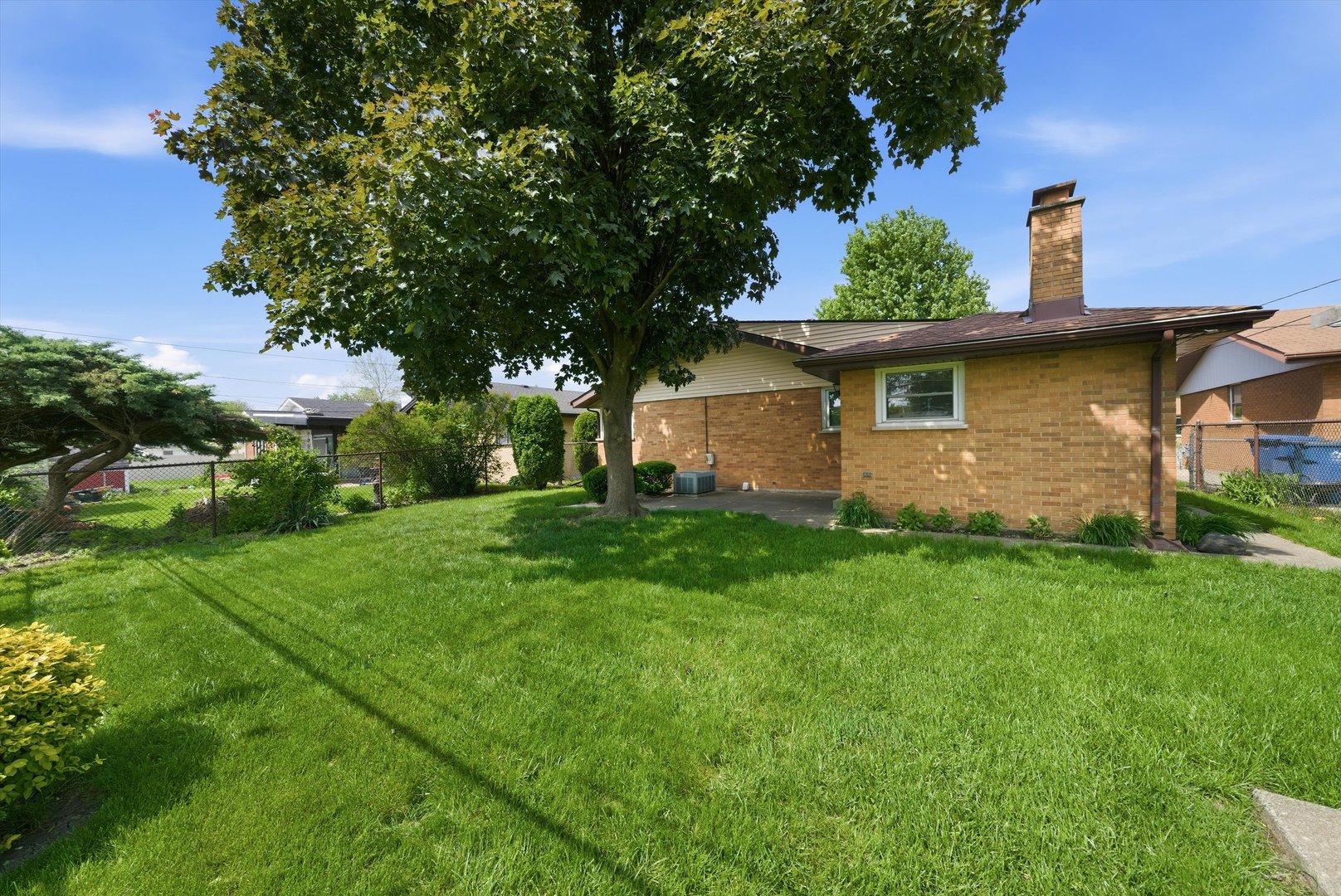 12841 Terrace Lane, Crestwood, IL 60418