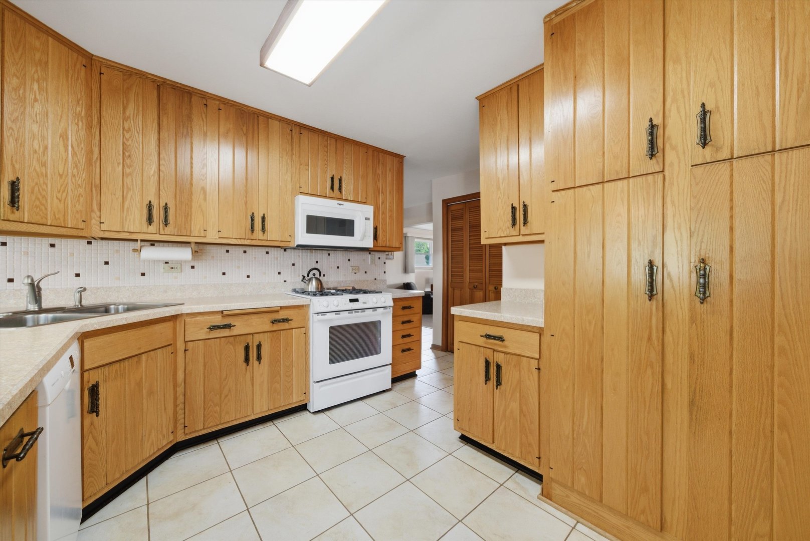12841 Terrace Lane, Crestwood, IL 60418