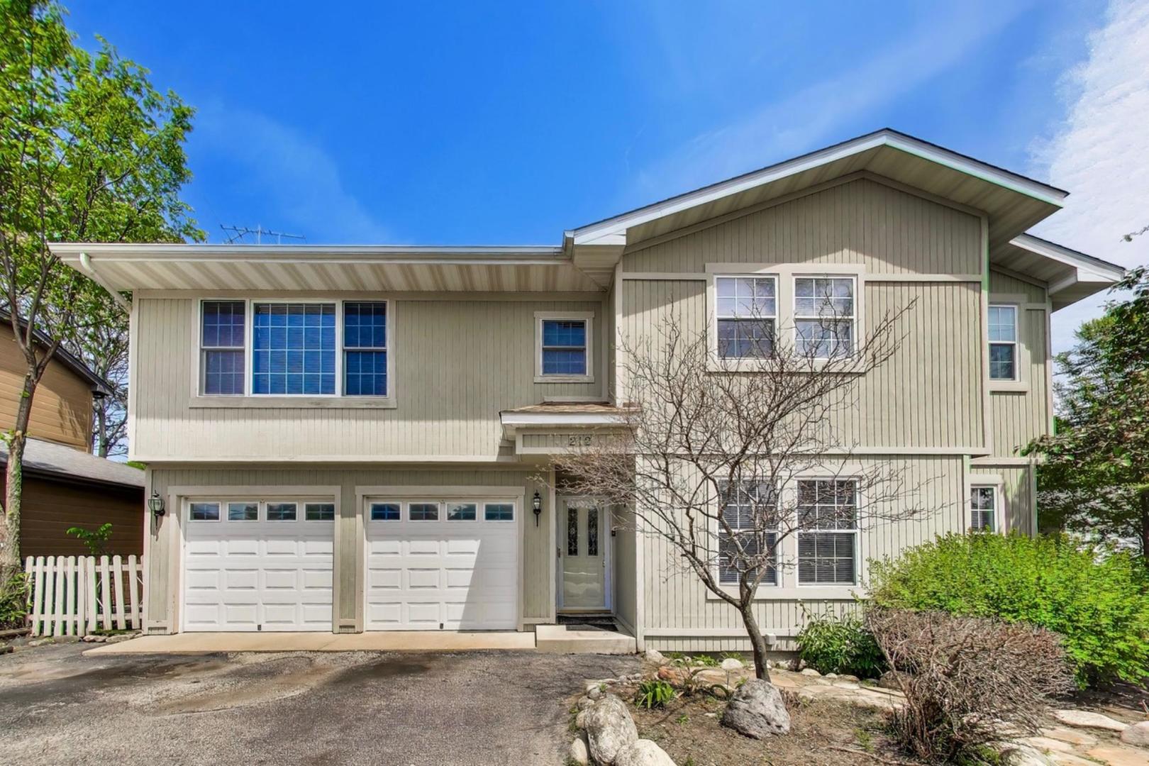 212 Island Drive, Island Lake, IL 60042